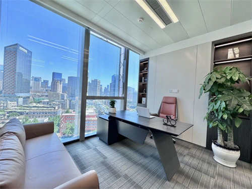 天润财富中心 328㎡办公室 5.8元/平米/天